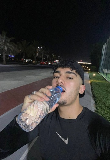 William (@kelvin1879) — my photo № 1