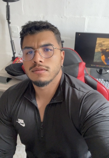 Andrés (@andres1650) — my photo № 1