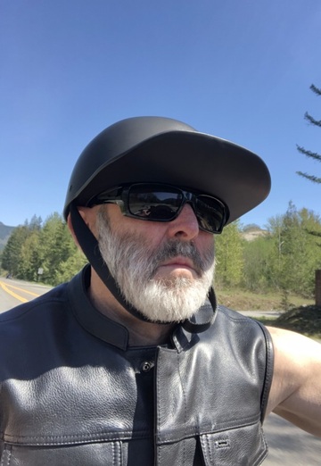 Zach (@sabbecai) — my photo № 1