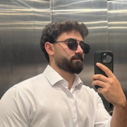 Chris 21 Beirut