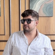 BHAVESH ASWANI 26 Mumbai