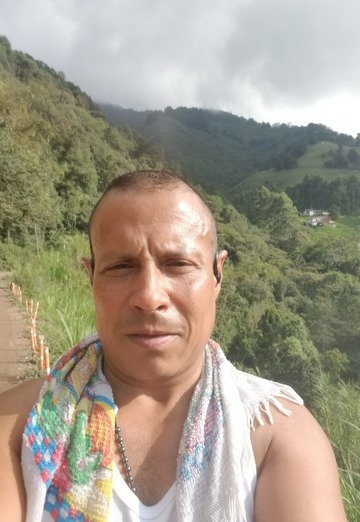 Gustavo (@gustavo688) — my photo № 1