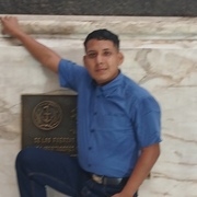 Luis 24 New York