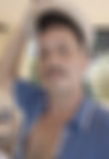 Benim fotoğrafım - Sinan, 42  Karaburun şehirden (@sinan971)