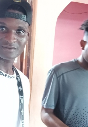 Adrian (@adrian2043) — my photo № 4